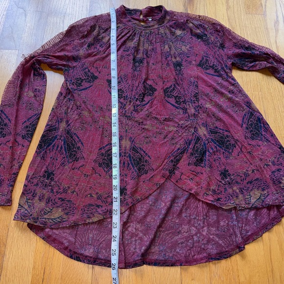 Free People Mock Neck Shirt S Burgundy Boho High Low Tunic Top Long Sleeve Flowy - Picture 9 of 10